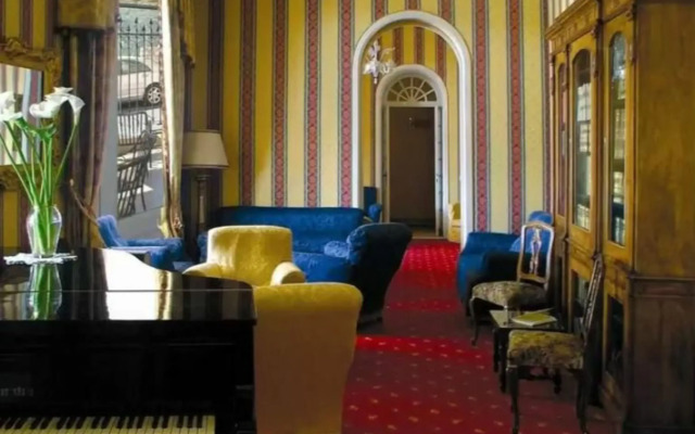 Excelsior Palace Hotel