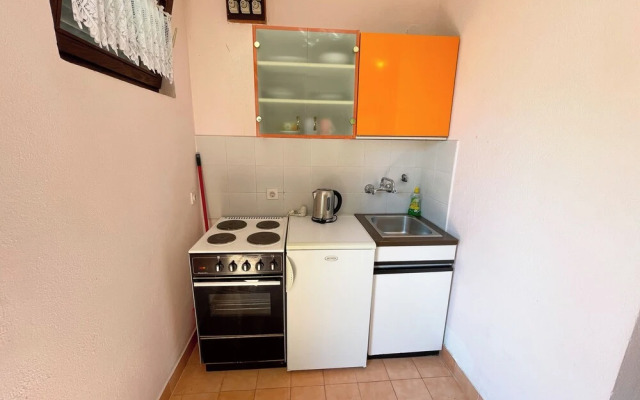 Studio apartment Šarić 3