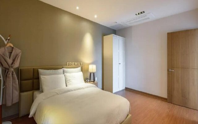 Friemily Pool Villa & Hotel