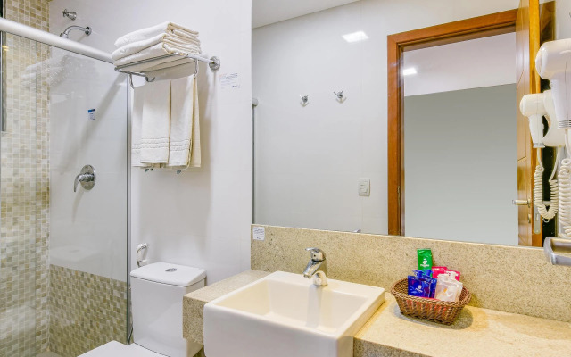 Plaza Inn Breeze Aeroporto