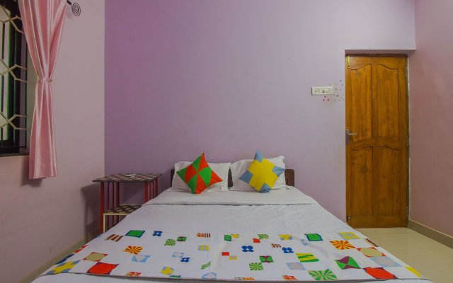 OYO 16852 Home Colorful 2BHK Morjim