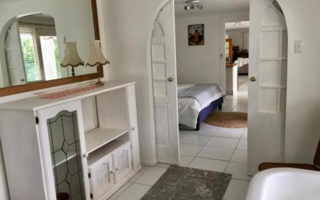 Eumundi Guesthouse and B&B