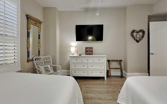 Beach Colony Towers by Southern Vacation Rentals