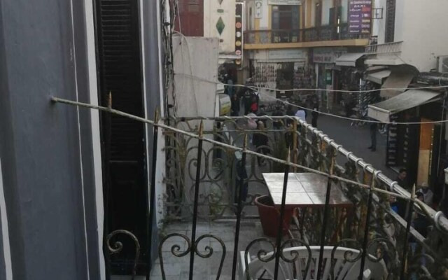 Hostel Touahine