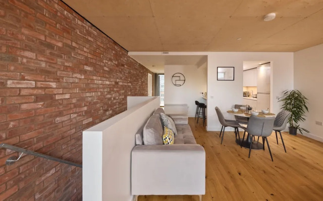 Elegant Two-bedroom Duplex in the Northern Quarter