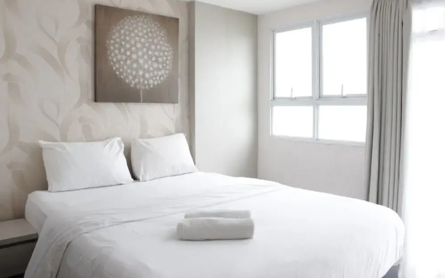 Spacious & Stylish Studio at Gateway Pasteur Apartment