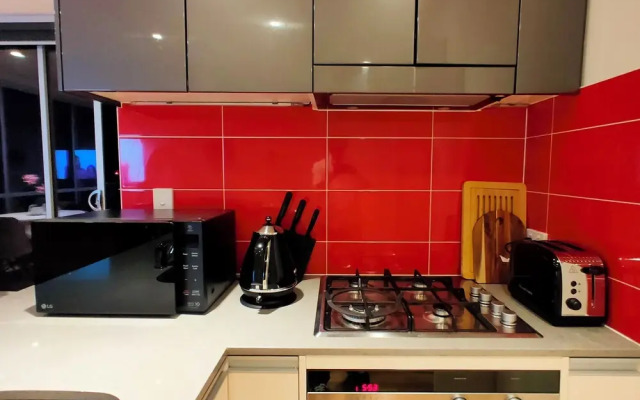 Adelaide Central Skyline Panoramic Suite