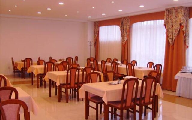 Hotel Astra