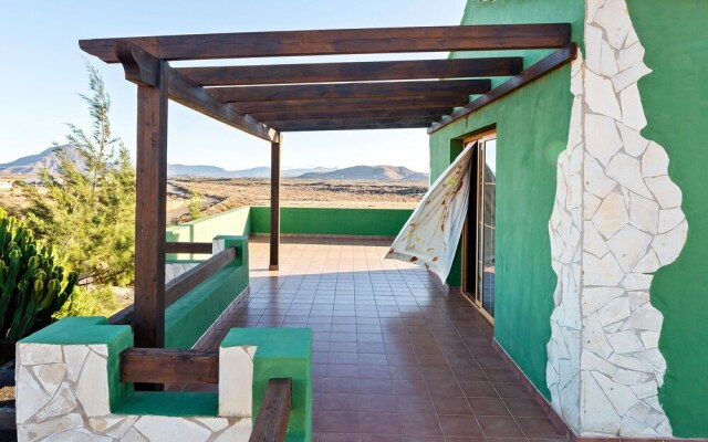 Spacious Holiday Home in Antigua With Swimming Pool