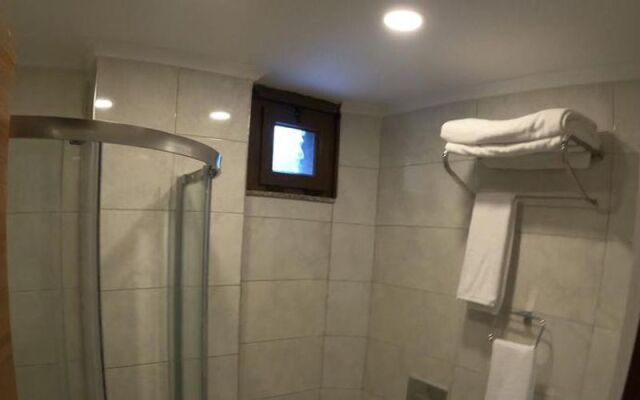 Savsat Karagol Hotel