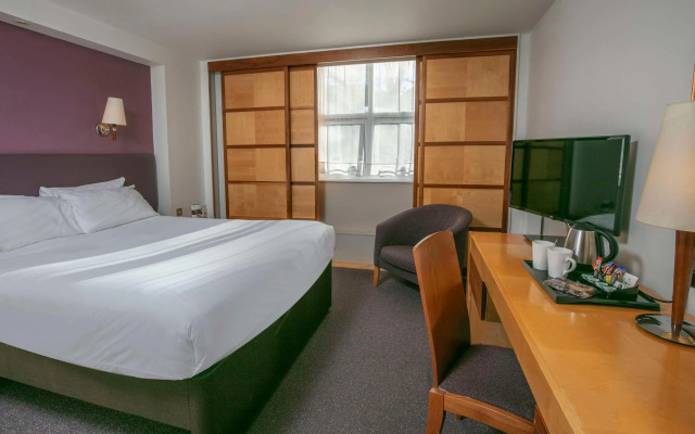 The Milestone Peterborough Hotel, Sure Collection
