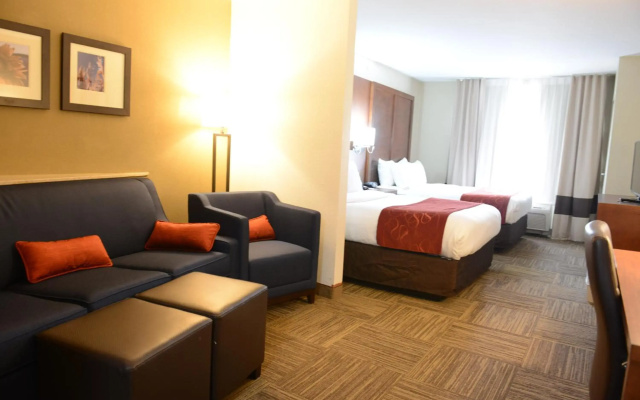 Comfort Suites Urbana Champaign, University Area
