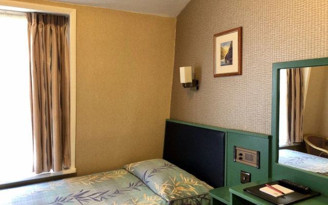 Mitre House Hotel