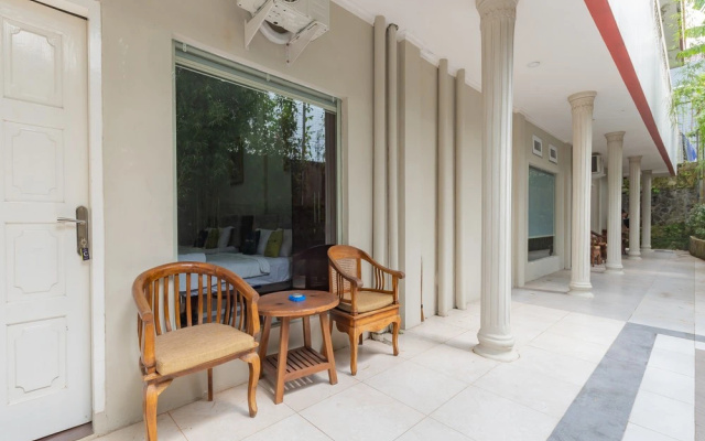 Urbanview Resort Botol Cisarua Puncak Bogor – Balcony – Cisarua