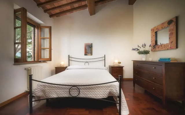 Fonte Pinella 8 in Chiusi