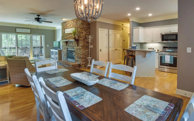 Clayton Resort Getaway w/ Pool Access, Pickleball!