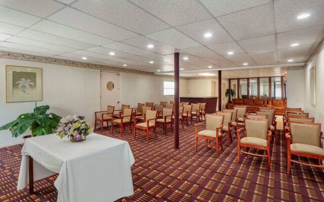 Economy Inn