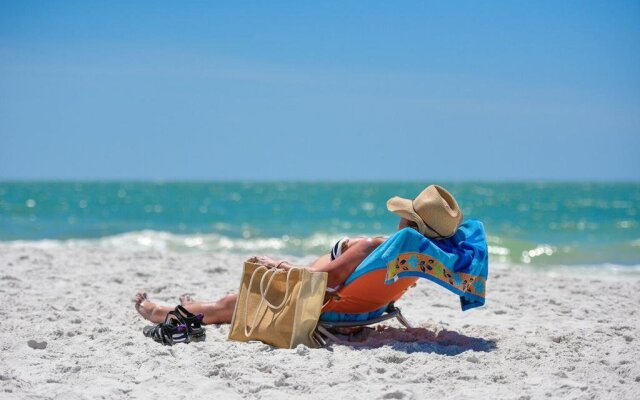 Our House at the Beach by Beachside Mgt