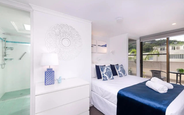 Latitude 16 Tropical Reef Apartments