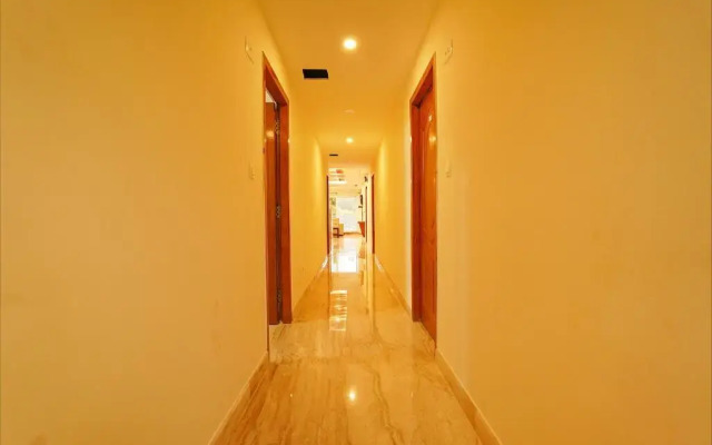 FabHotel Shakthi Suites