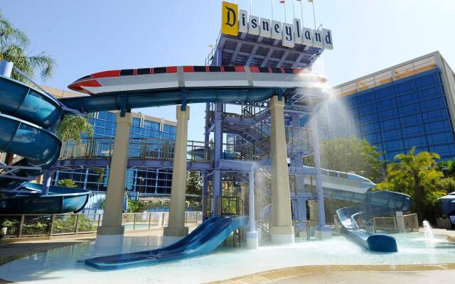 Disneyland Hotel