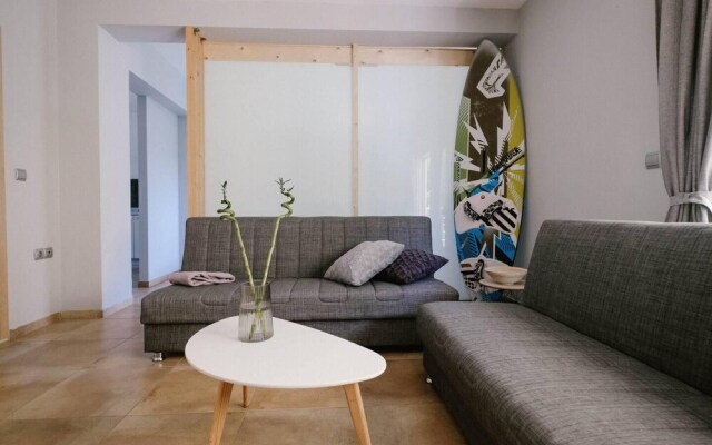 A Cozy Summer Retreat in the Woods of Rhodes