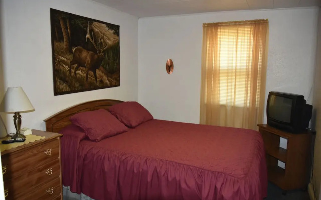 Royals Inn Motel