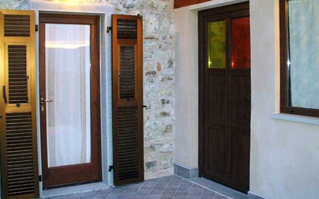 Apartment With one Bedroom in Orturano, With Wonderful Mountain View, Enclosed Garden and Wifi - 25 km From the Slopes