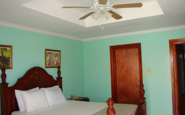 Rayon Hotel