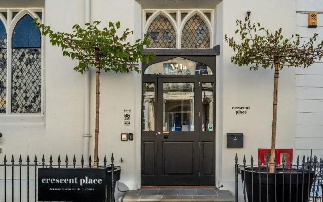 Crescent Place by Mansley