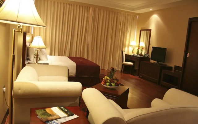 Trianon Royal Hotel