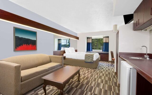 Microtel Inn & Suites by Wyndham London