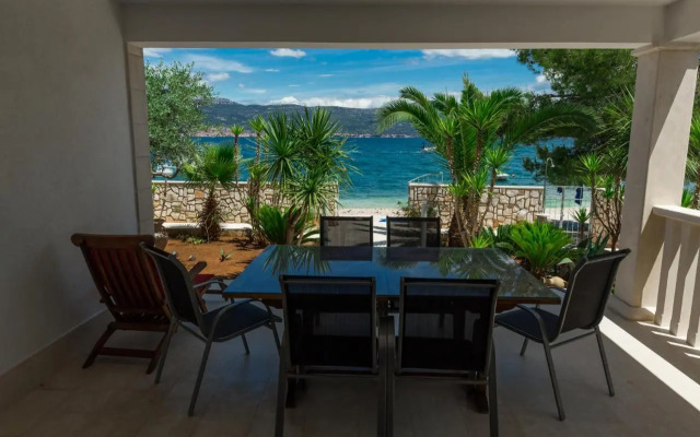 Luxury Beachfront Apartments Matista