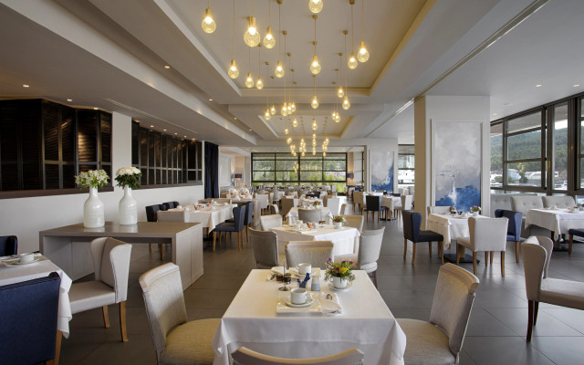Porto Carras Meliton Hotel