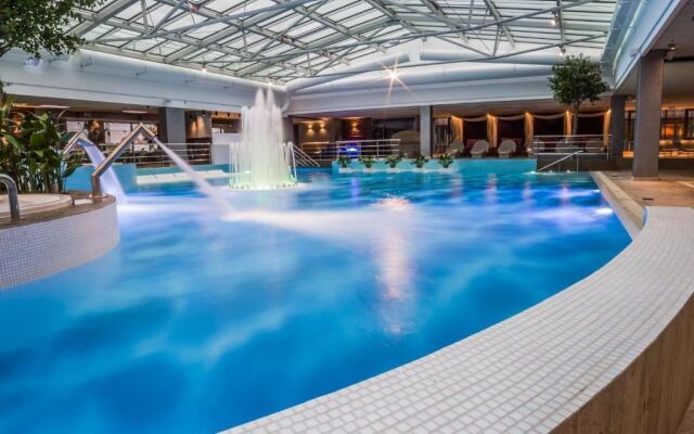 Спа- и конференц-отель V