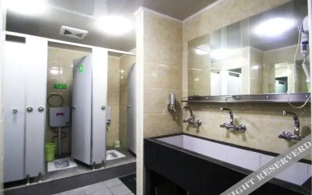 SMART Youth Hostel