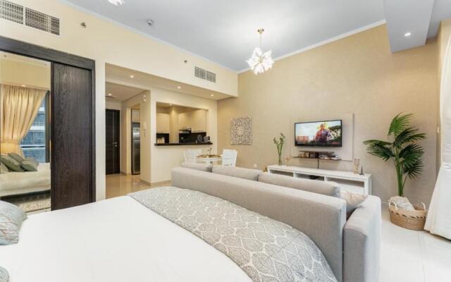 LUX Holiday Home Dubai Marina JBR - Silverene Towers