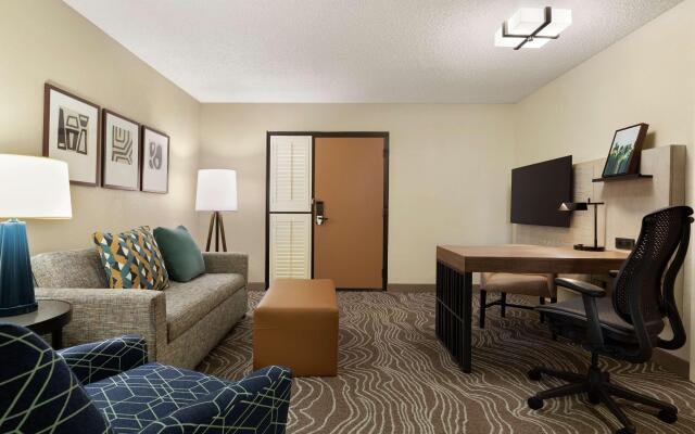 Embassy Suites by Hilton Phoenix Tempe