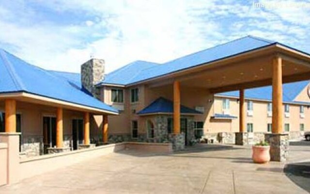Blue Mountain Inn And Suites