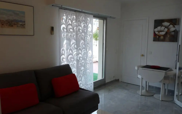 Marie Antoinette Studio