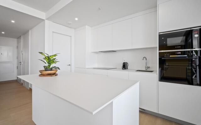 Levi in Fuengirola with 2 bedrooms and 2 bathrooms
