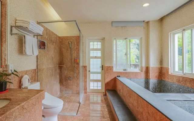 Sunrise Hot Spring Hotel