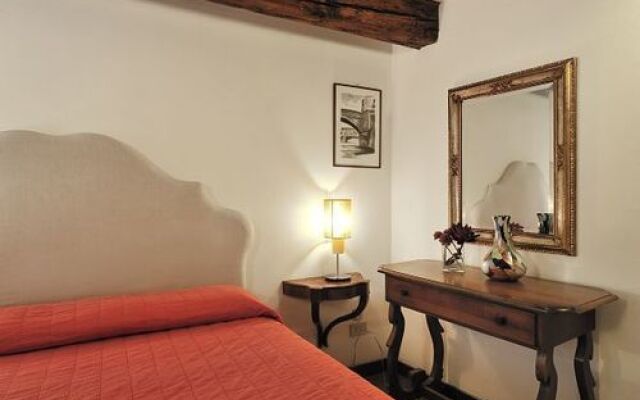 Sleep in Italy - San Polo Apartments