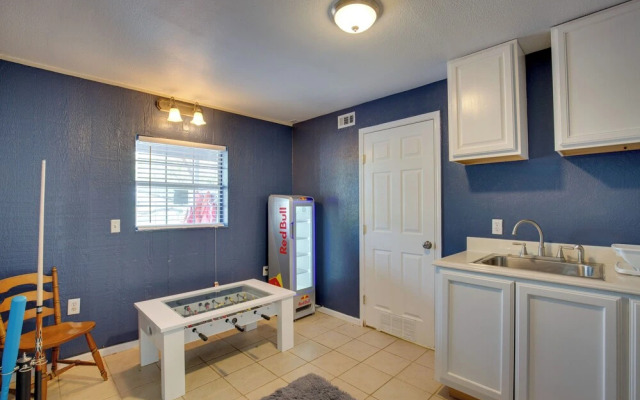 Game Room & Dock: Waterfront Granbury Lake Retreat