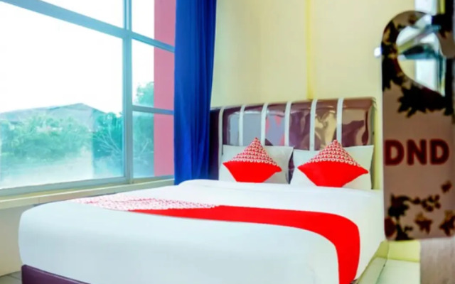 Hotel O Pekanbaru near Mall Ciputra Seraya formerly Lotus Inn