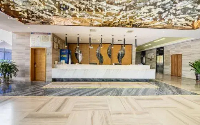 Sanyuan Hotel (Zixing Dongjiang Lake)