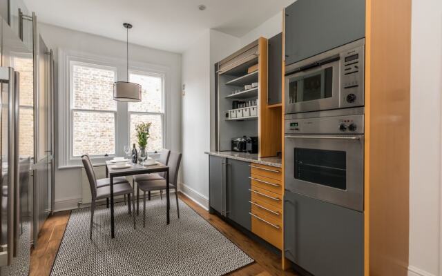 Eson2 - Charming 3 Bedroom Flat in Chelsea