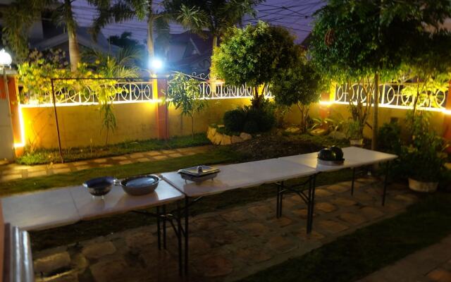 The Orange House - Vigan Villa