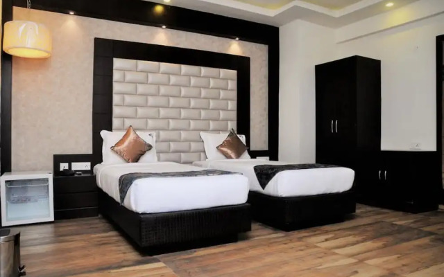 Hotel Ivory Inn