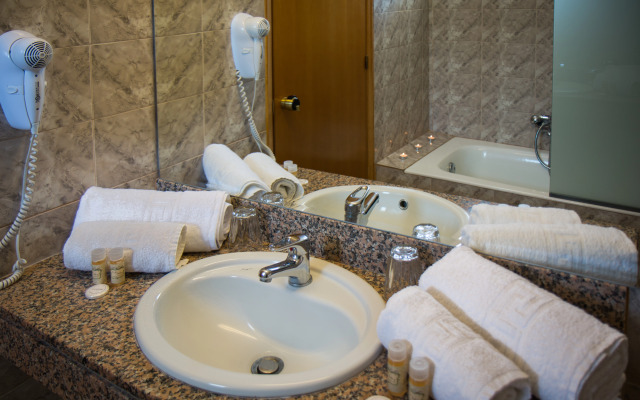 Memphis Beach Hotel